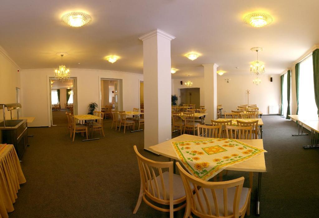 Zamecky Hotel Lednice Eksteriør billede