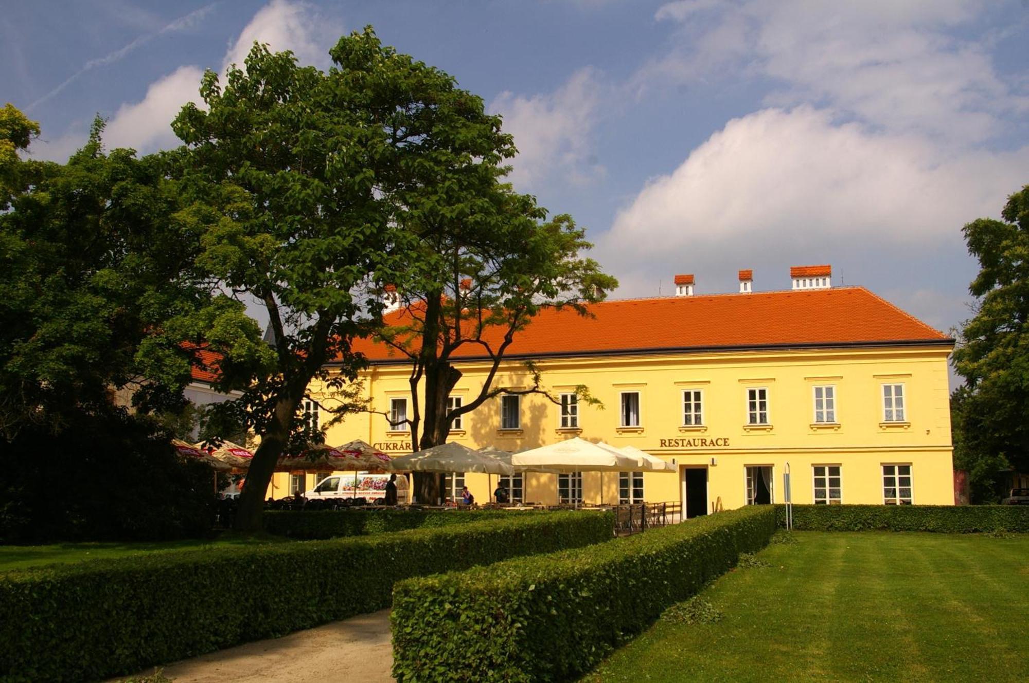 Zamecky Hotel Lednice Eksteriør billede
